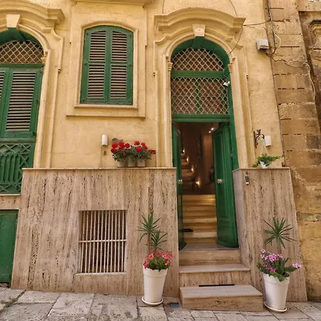 Prázdninový dům Square Townhouse, Rooftop & 3 Bathrooms Birgu