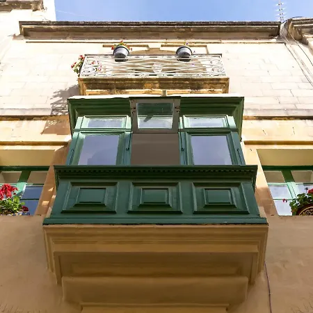 Square Townhouse, Rooftop & 3 Bathrooms 度假居 *