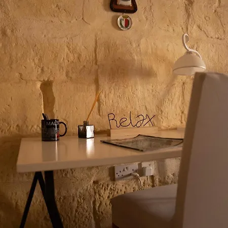 Square Townhouse, Rooftop & 3 Bathrooms Hébergement de vacances Il-Birgu