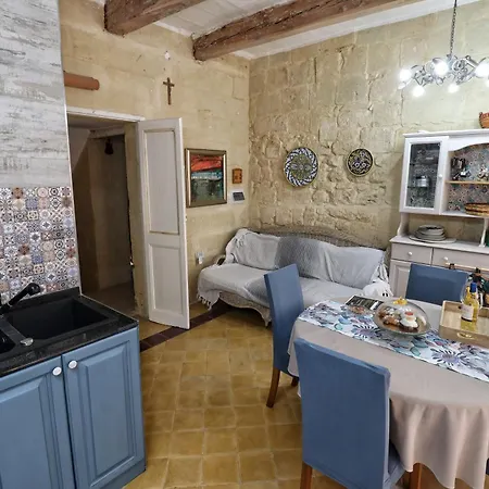 The Knight - Experiential Heritage At Square * Birgu