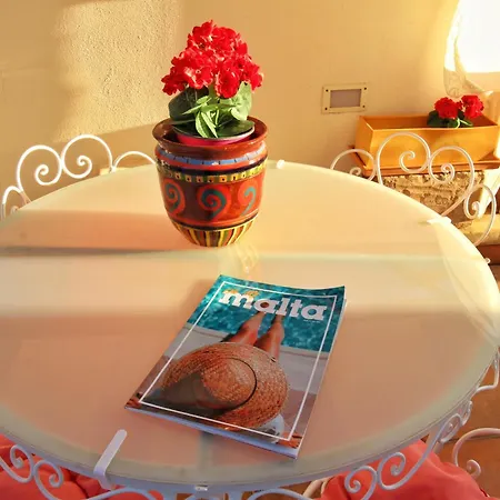Nyaraló The Knight - Experiential Heritage At Square Birgu