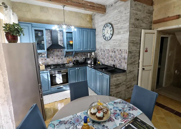 בית נופש Square Townhouse, Rooftop & 3 Bathrooms *