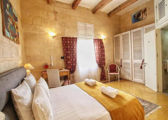 בית נופש Square Townhouse, Rooftop & 3 Bathrooms *