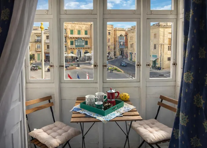 בית נופש Square Townhouse, Rooftop & 3 Bathrooms *